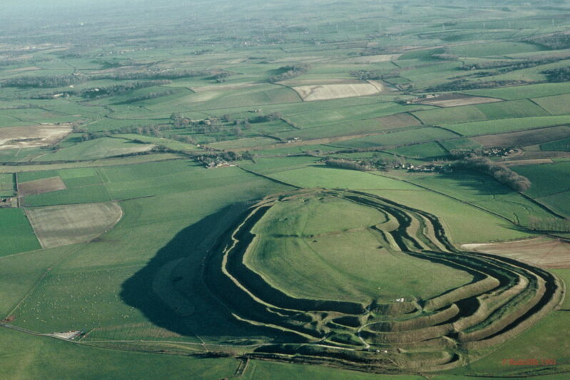 01_maiden_castle_from_the_air_fr56_37