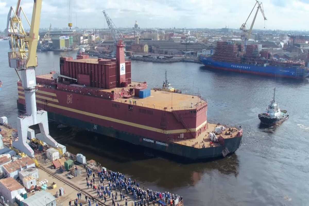 02centrale_flotante_nucléaire