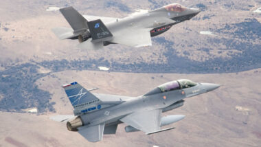 F-16 frappé