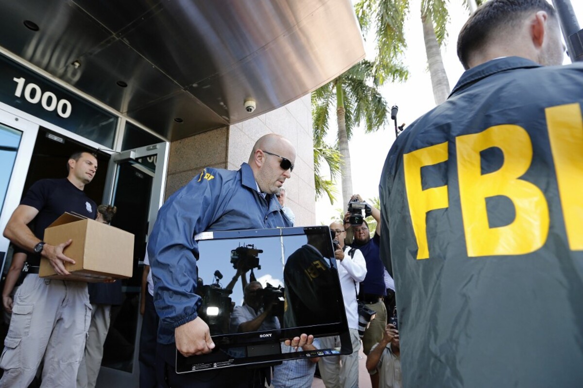 Law Enforcement Officials Search Offices Of CONCACAF And Soccer Event Company In Miami Over FIFA Indictments