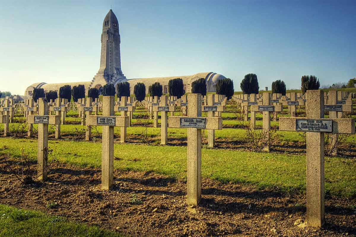Ossuaire-de-Douaumont-Crédits-russavia-Creative-Commons-1200x800