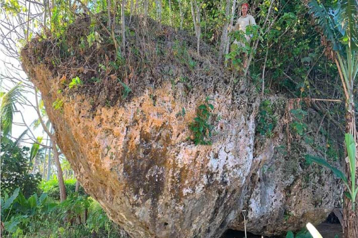 image_13931f-Maka-Lahi-Boulder (1)