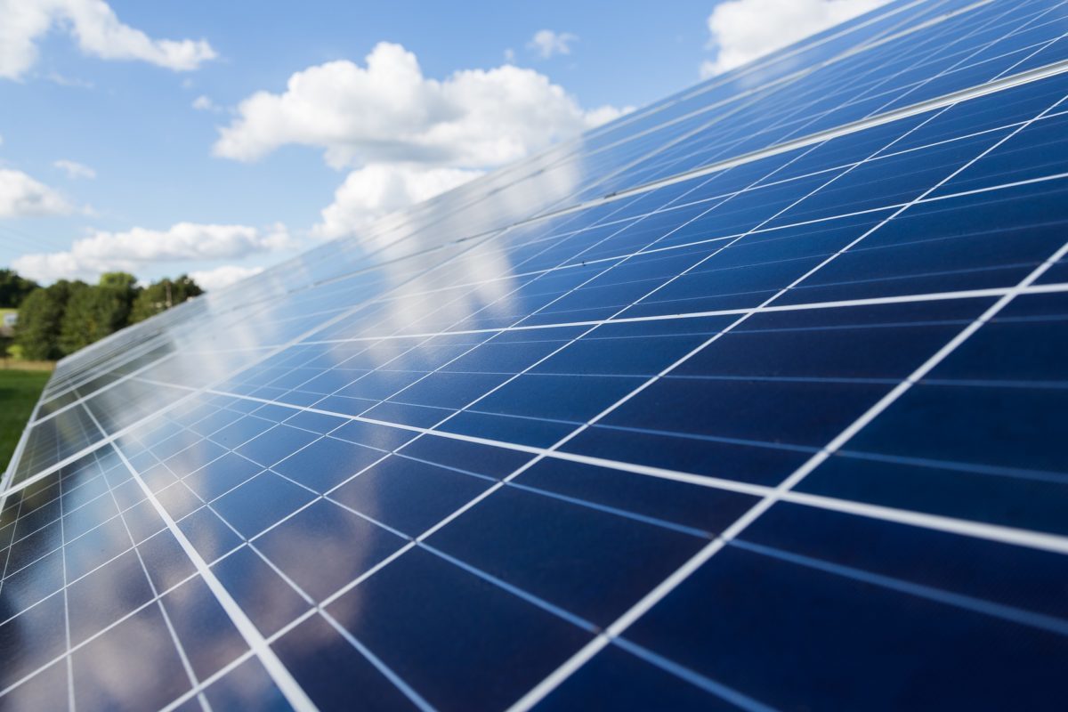 photovoltaic-2814504_1920-1200x800-1200x800