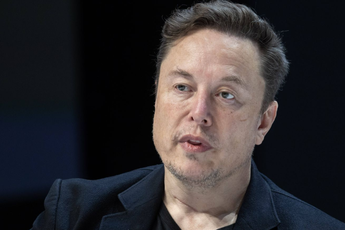 Déni et réactions d'Elon Musk