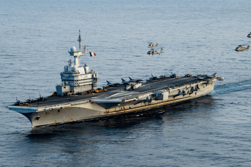 Porte-avions Charles de Gaulle