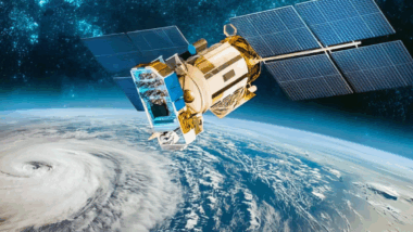 Satellite russe manœuvres inquiétantes près d'un atout spatial US